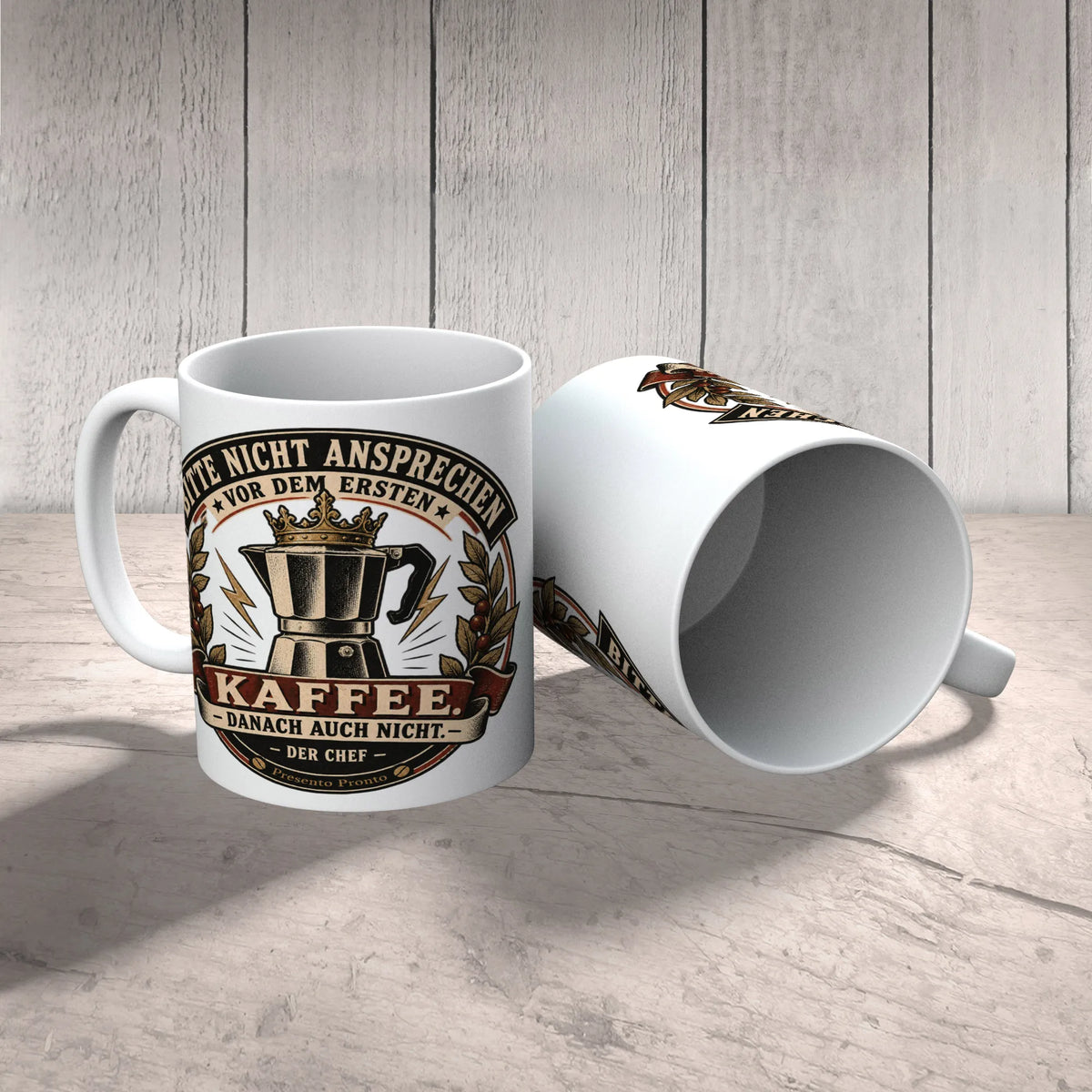 Lustige Tasse für den Chef mit gekrönter Kaffeekanne|p:2016838|h:ab97d4a3d7a040206313cd75f4baf457