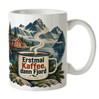 Lustige Tasse für Norwegen-Fans mit roter Hütte am Fjord|p:2016928|h:44a0482f51b8dc97ff72e6ffd27c52ec