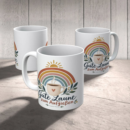 Fröhliche Tasse mit Regenbogen zum Aufmuntern|p:2016978|h:3e0e5baedfa52610e141242ebc8d24ee