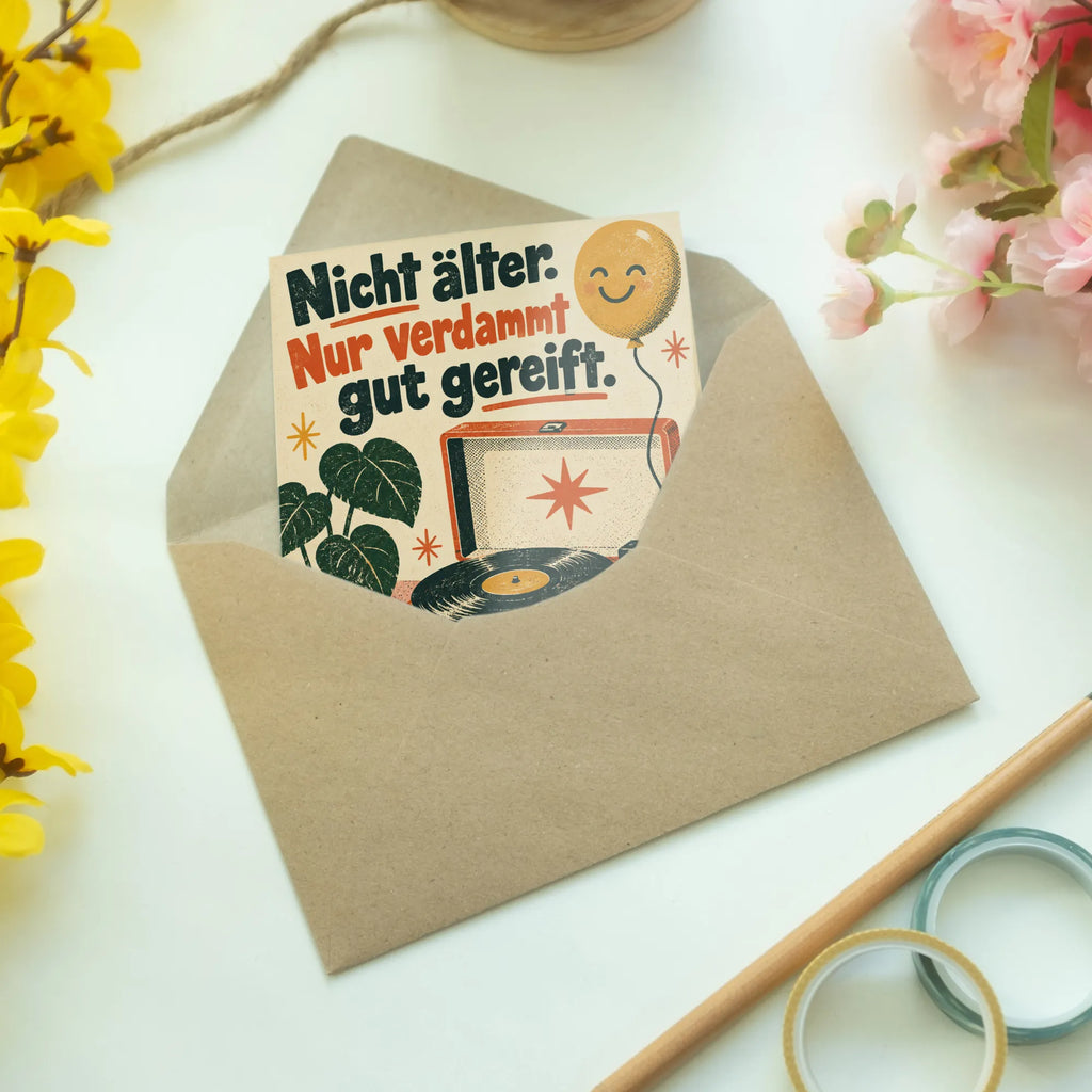 Lustige Glückwunschkarte zum Geburtstag mit Plattenspieler|p:2017038|h:aa6ea4f70e9d4c91d55a395f65417cba