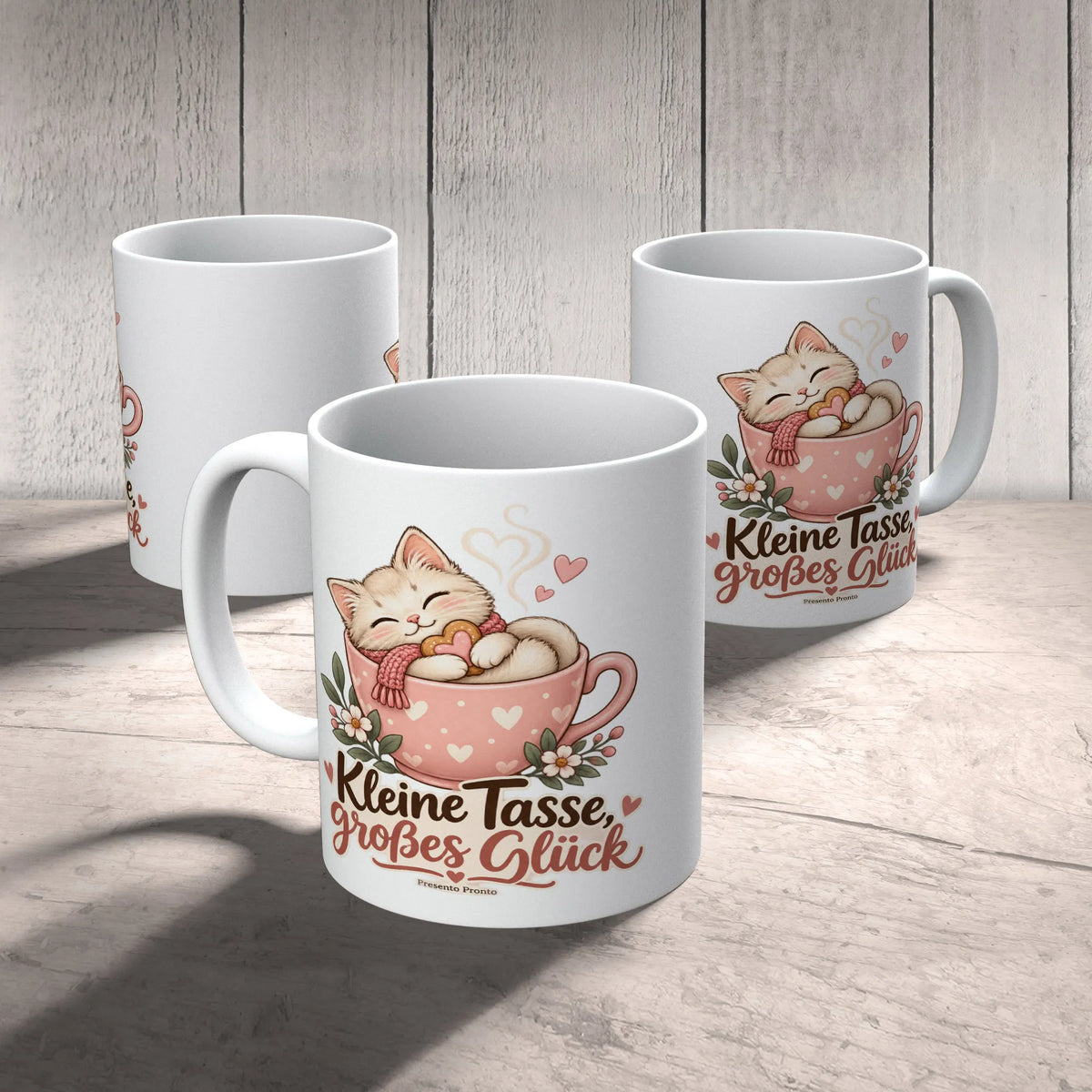 Süße Tasse für Katzenliebhaber mit schlafendem Kätzchen
