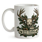 Lustige Kaffeetasse für Jäger mit Hirschschädel und Geweih|p:2017316|h:1bca25fd2bd594ca50964a35e0453d97