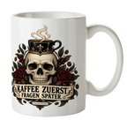 Lustige Totenkopftasse für Kaffeeliebhaber mit Kaffeebohnen|p:2017333|h:2cbd39ff9a650b86b81271d04d92b8ee