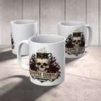 Lustige Totenkopftasse für Kaffeeliebhaber mit Kaffeebohnen|p:2017333|h:15ba6dc251674ee8dd010a84b9e1f72e