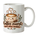 Süße Kaffeetasse für Kaffeeliebhaber mit Herzschaum
