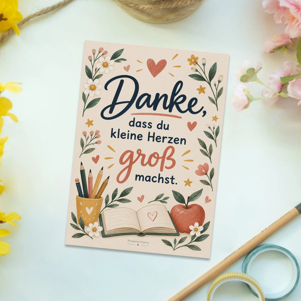 Herzliche Postkarte für Lehrerin mit offenem Buch|p:2017346|h:c572cdeeb07113a499f5b413147e27e5