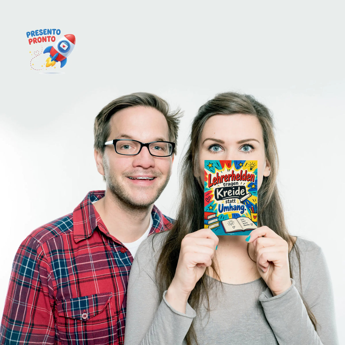 Lustige Postkarte für Lehrerin mit Kreide und Superheldenstrahl
