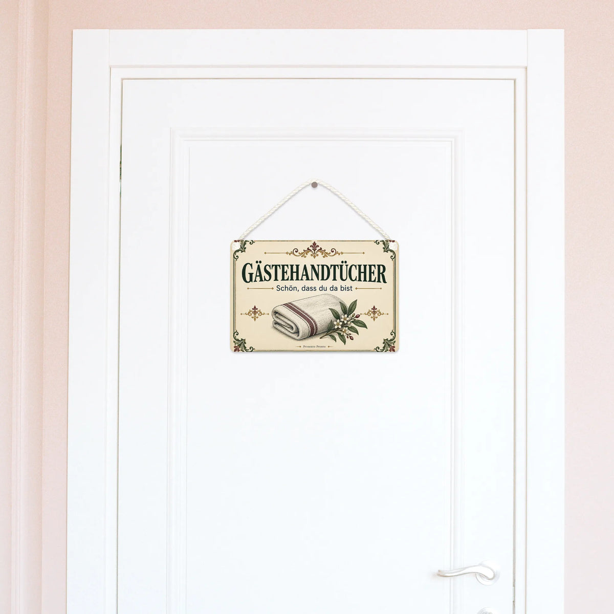 Herzliches Schild für Gästehandtücher mit gefaltetem Handtuch
