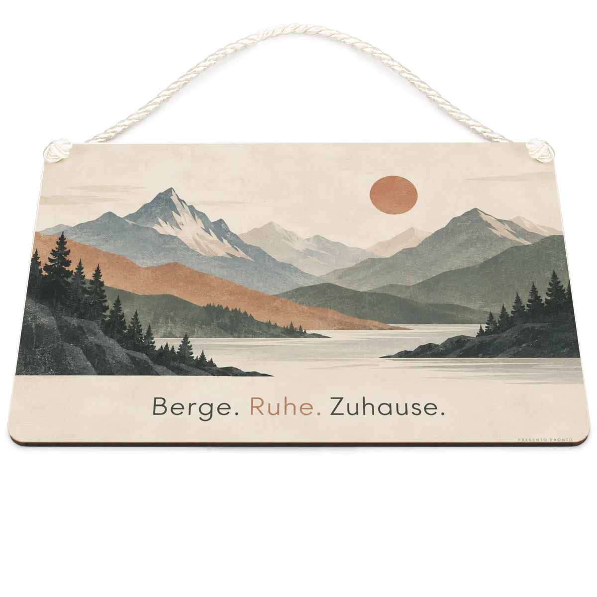 Ruhiges Holzbild mit Bergen bei Sonnenaufgang für Naturliebhaber