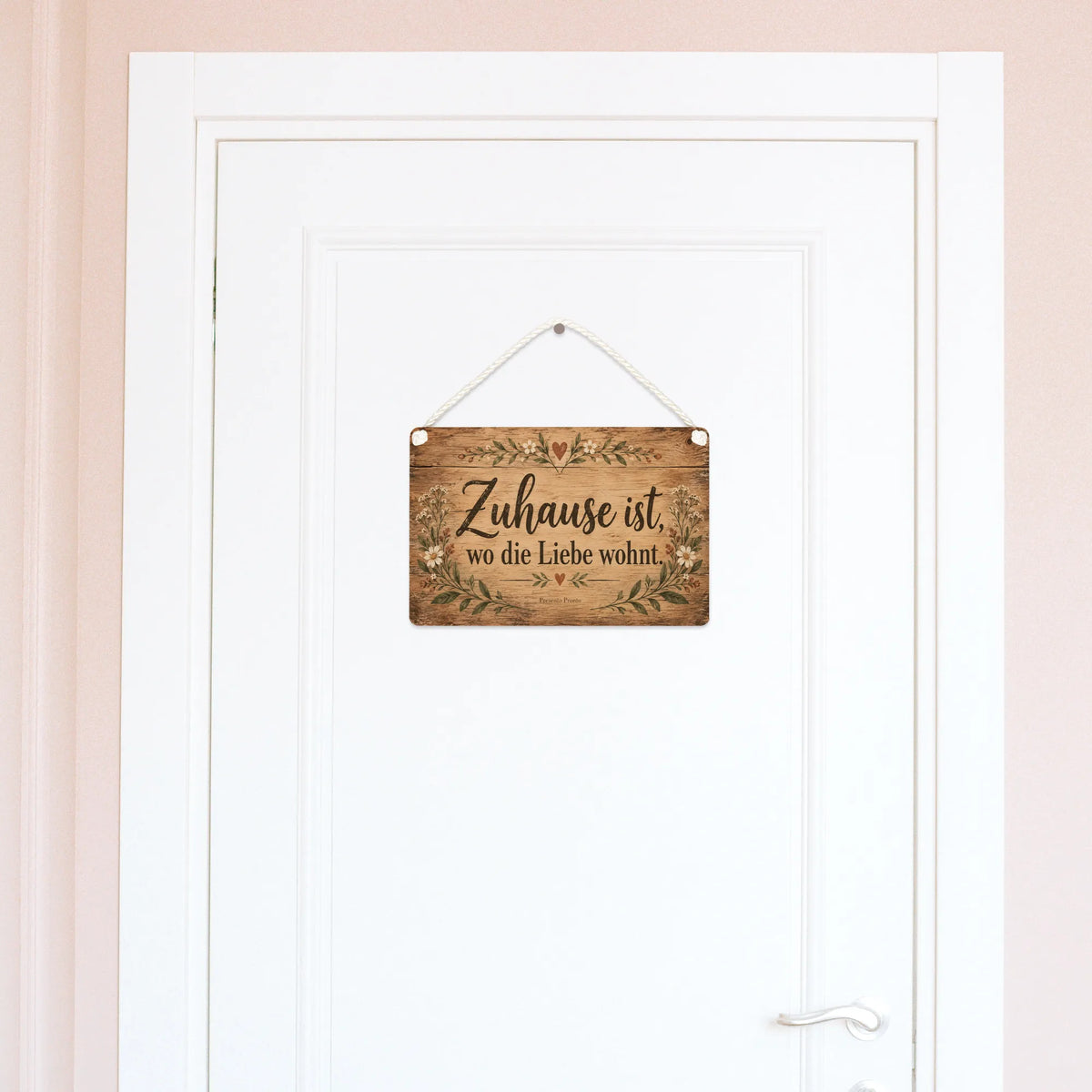 Gemütliches rustikales Holzschild für Zuhause mit Wildblumen