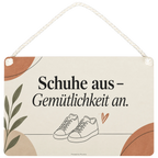 Freundliches Schild zum Schuhe Ausziehen mit Schuhpaar|p:2017602|h:6b0f7a9c606844380d5fcfdeef39d88c