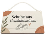 Freundliches Schild zum Schuhe Ausziehen mit Schuhpaar|p:2017602|h:5e76ed09b7b3d2c241d7696c961e924b