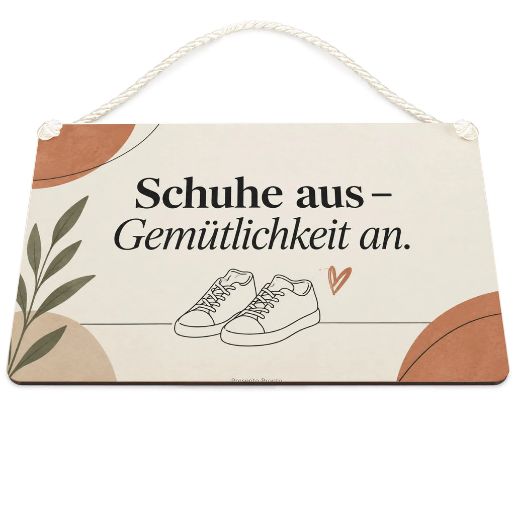 Freundliches Schild zum Schuhe Ausziehen mit Schuhpaar|p:2017603|h:ea4084d07385deaa24f5368c4d6b725b