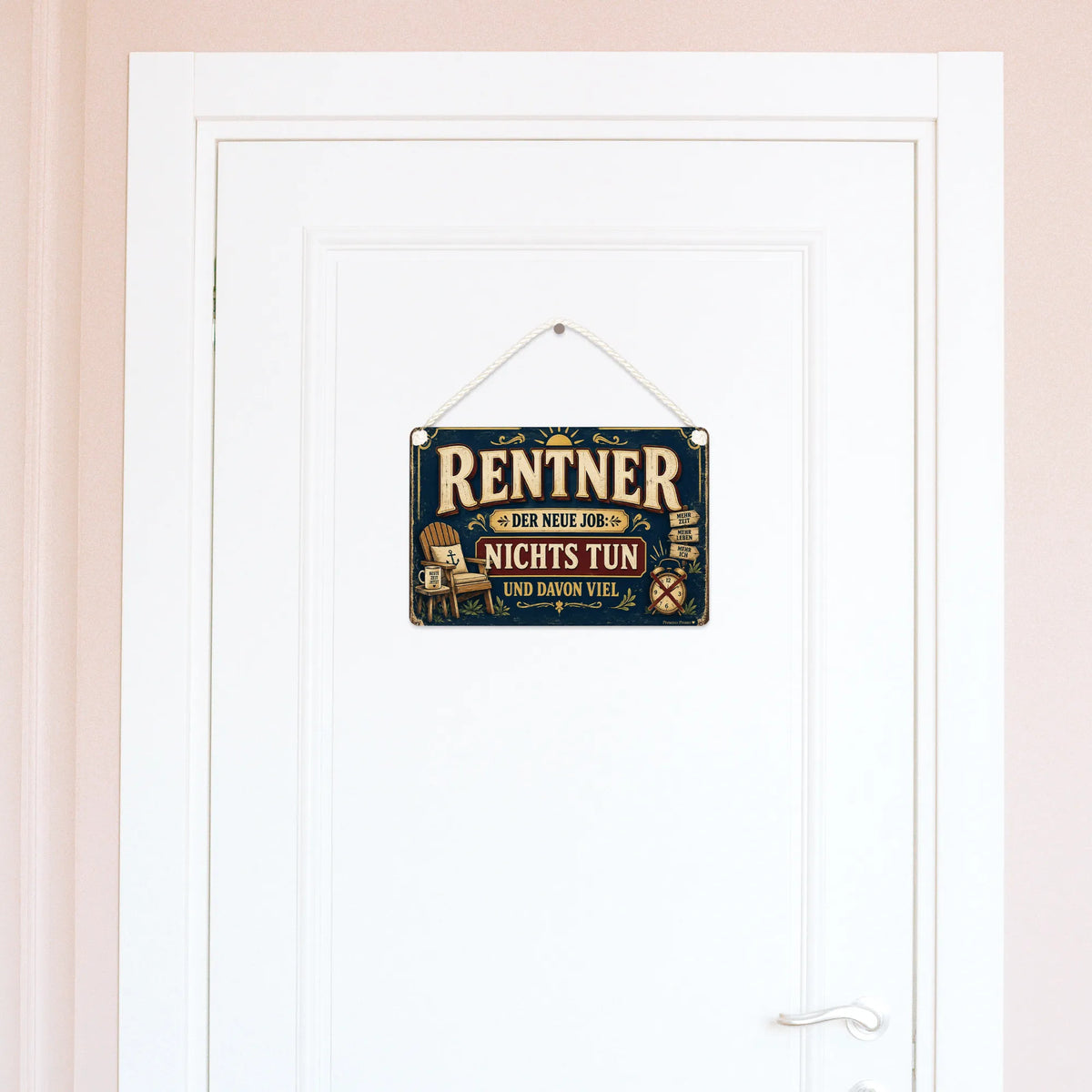 Lustiges Schild zur Rente mit Sessel und Kaffee