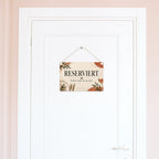 Elegantes Reserviert-Schild für Hochzeit mit Weinglas|p:2017778|h:4a5e4bb9622147feb1c67351eb2ff3e0