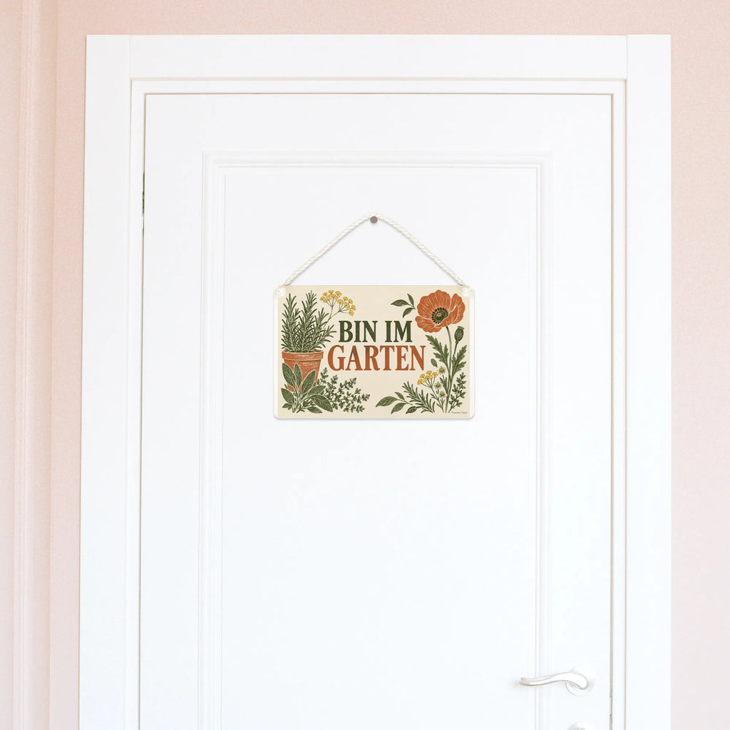 Natürliches Schild Bin im Garten für Gartenliebhaber|p:2017798|h:0d94e26498b0fc454dc8e04a2ba243b8