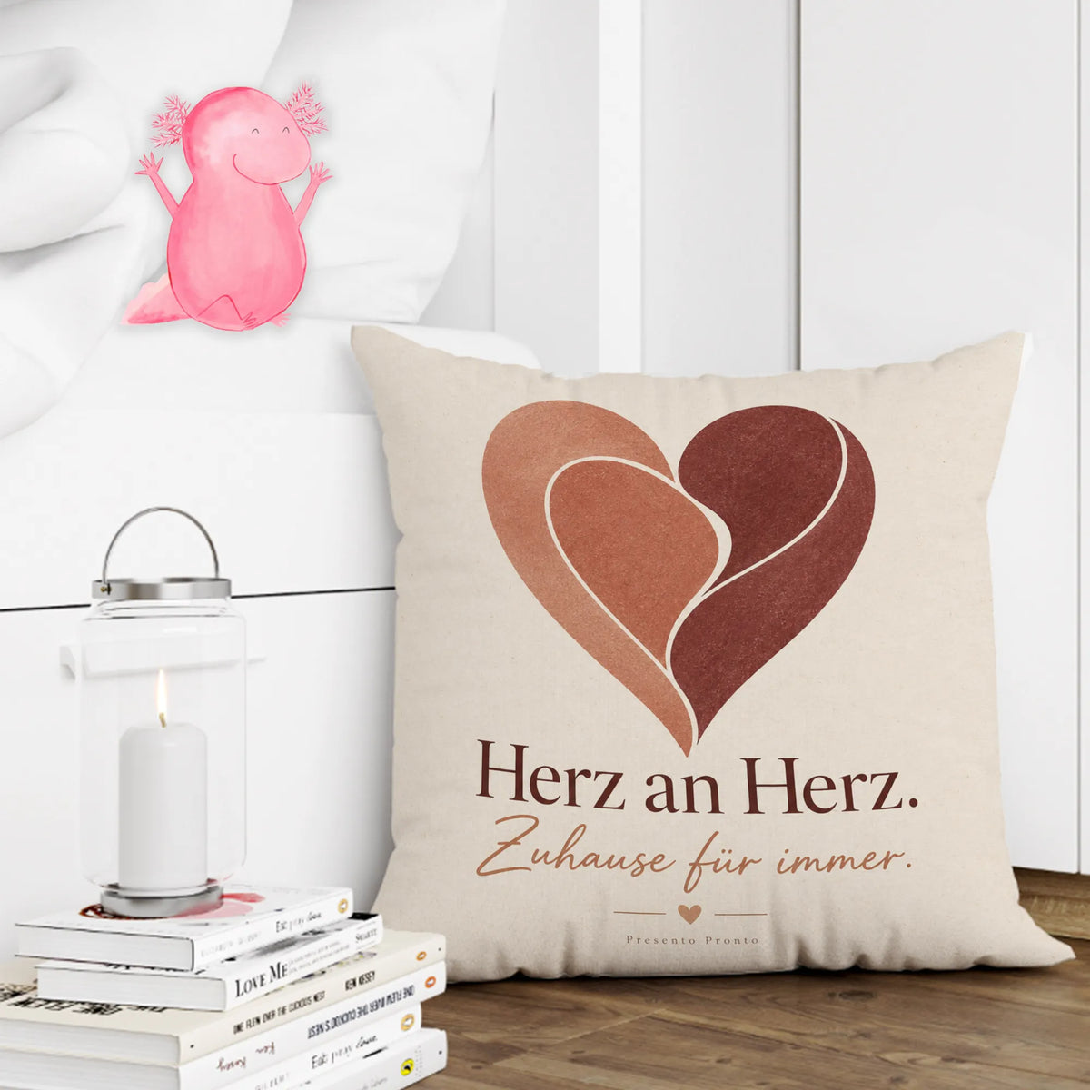 Gemütliches Herzkissen für Verliebte mit Linienherz