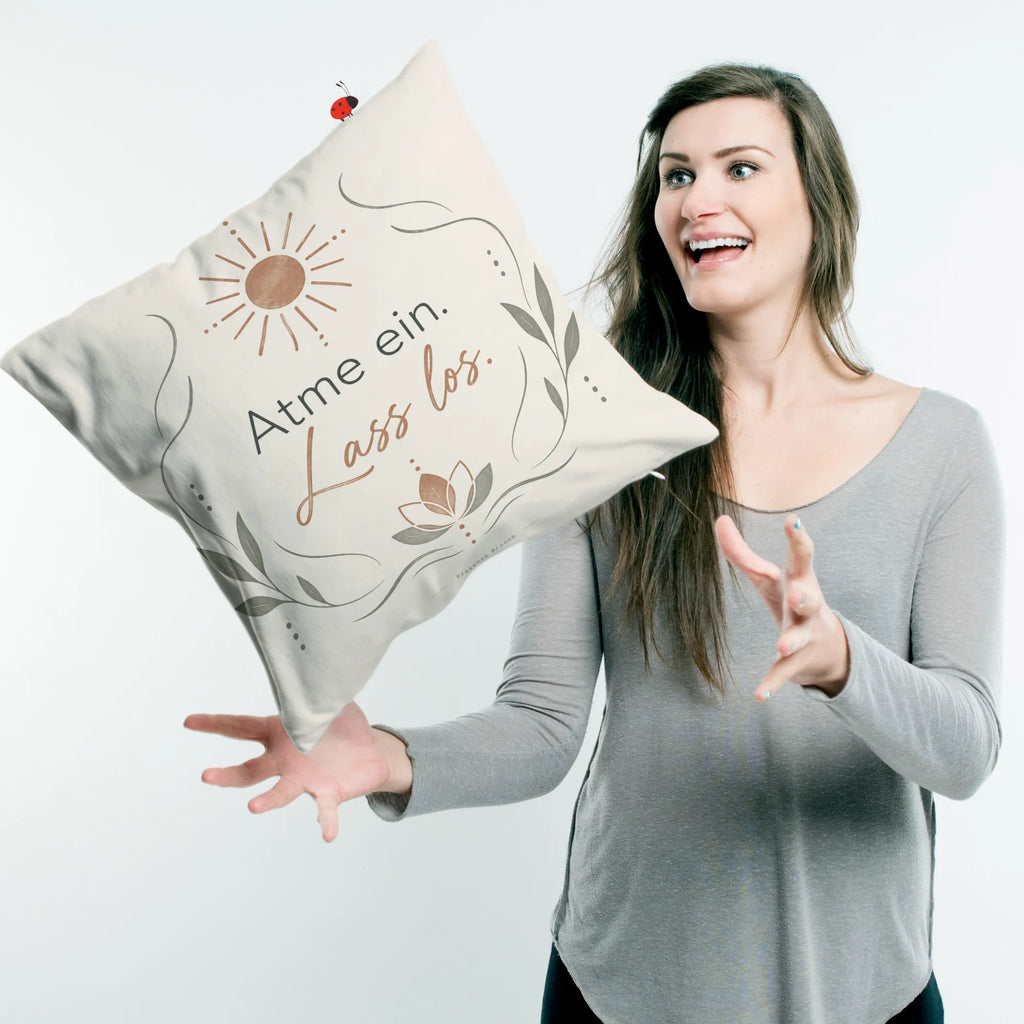 Entspannendes Yoga Kissen mit Lotus für Achtsamkeit|p:2018140|h:368ed81671b47dcf6c3f489372ba5a3d
