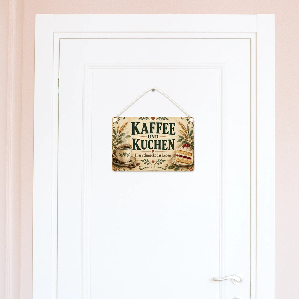 Gemütliches Schild fürs Café mit dampfendem Kaffeebecher|p:2018325|h:cd114616719ebc6129e49ea1af43b42d