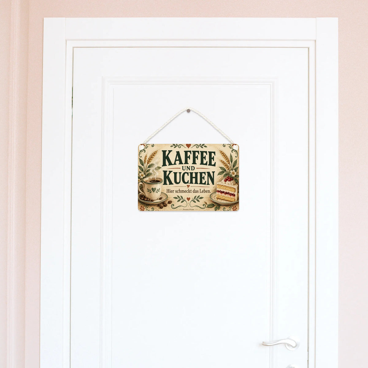 Gemütliches Schild fürs Café mit dampfendem Kaffeebecher