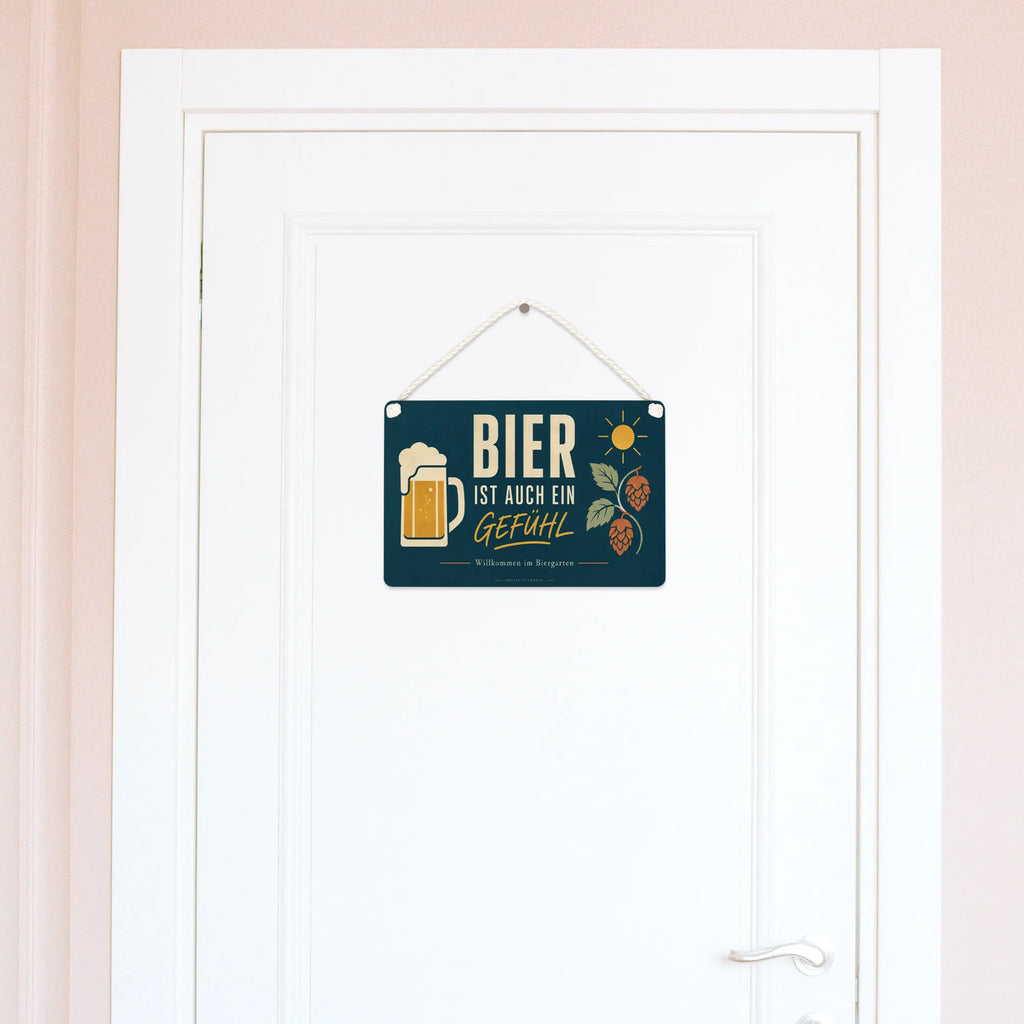 Lustiges Schild für den Biergarten mit Bierkrug|p:2018425|h:062019d33647a760ee53540666a65938