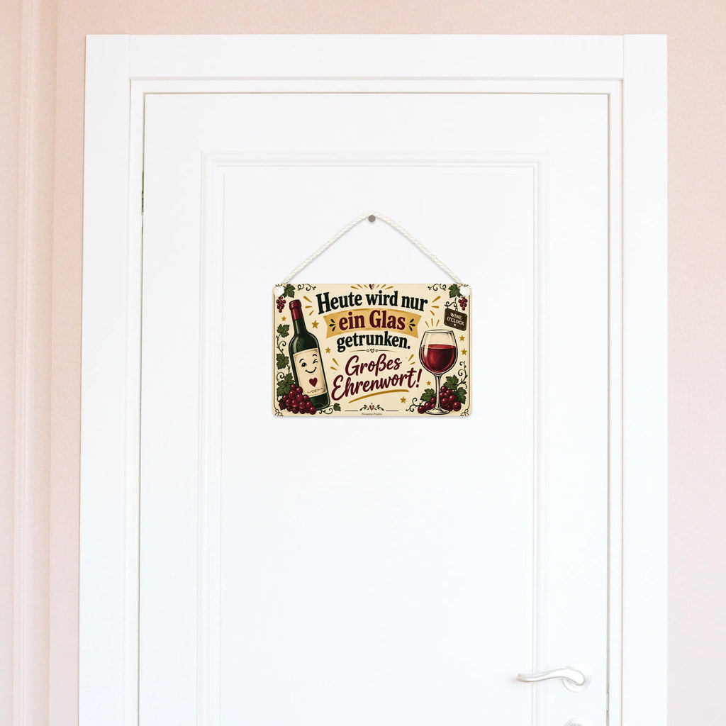 Lustiges Weinschild für Weinliebhaber mit Weinglas|p:2018577|h:eaba7216e2344d5888fedbbd83bdedd2