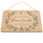 Süßes Holzschild zur Geburt mit Mond und Sternen|p:2019016|h:207076b109788f1a3bd6a1bdf6344836