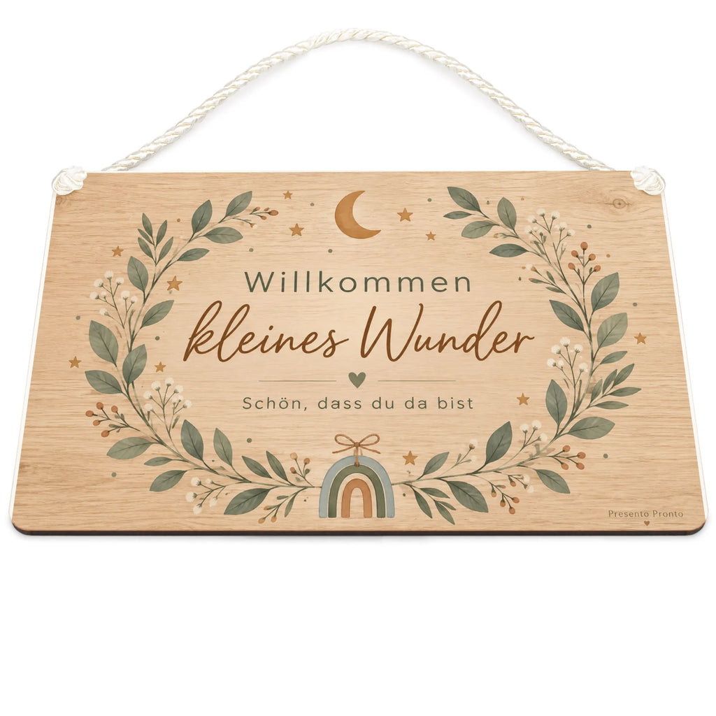 Süßes Holzschild zur Geburt mit Mond und Sternen|p:2019017|h:0e92ad24a9a9c6dec18c1dc30d9ac7ea