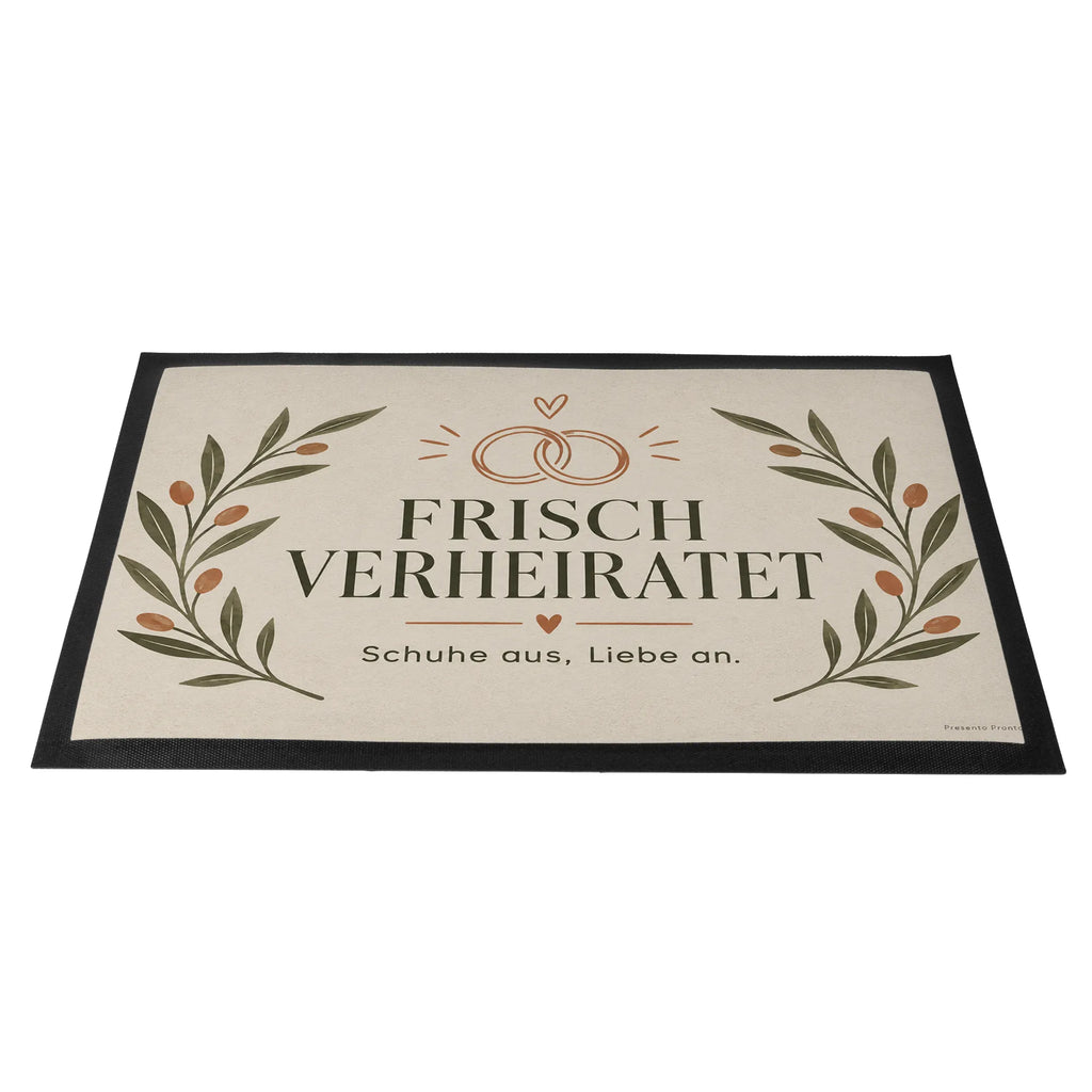 Elegante Fußmatte Just Married für frisch Verheiratete mit Ringen|p:2019290|h:7bd027ef1a3bc67d1f05e0e5b39c1c2c