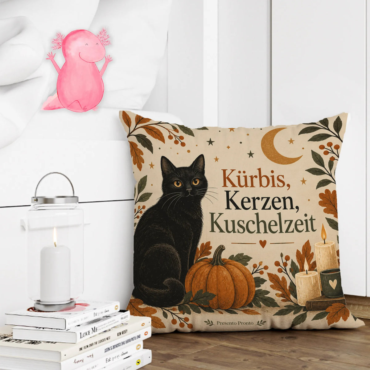 Gemütliches Dekokissen zu Halloween mit schwarzer Katze