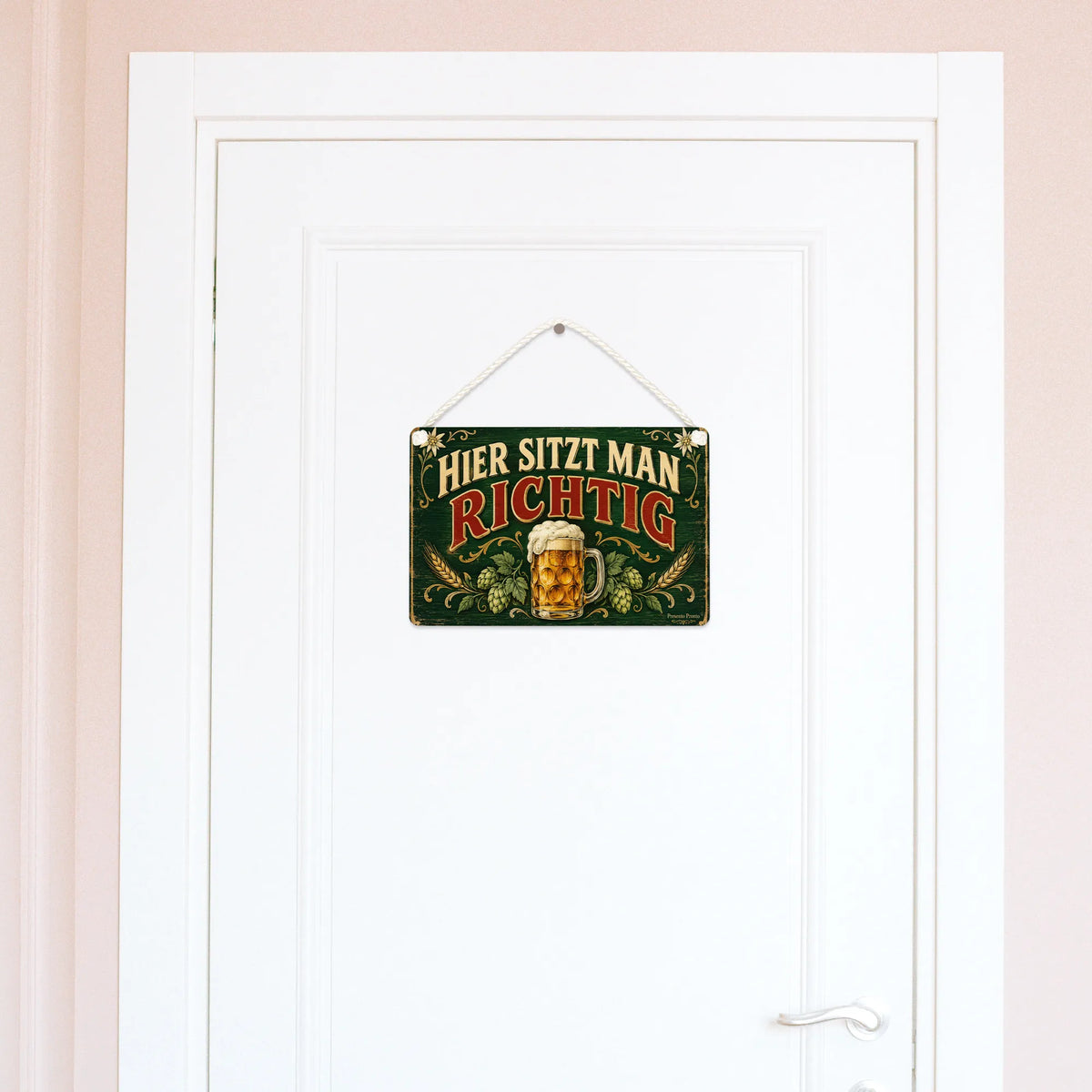 Gemütliches Schild für Biergarten mit Bierkrug