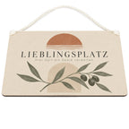 Gemütliches Holzschild für den Lieblingsplatz mit Olivenzweig|p:2019589|h:5020507c1e28501cac3131ef396ad974