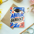 Coole Glückwunschkarte zum Abitur mit Abschlussmütze|p:2019591|h:c953d4eda807548ae2cedc79345ad828