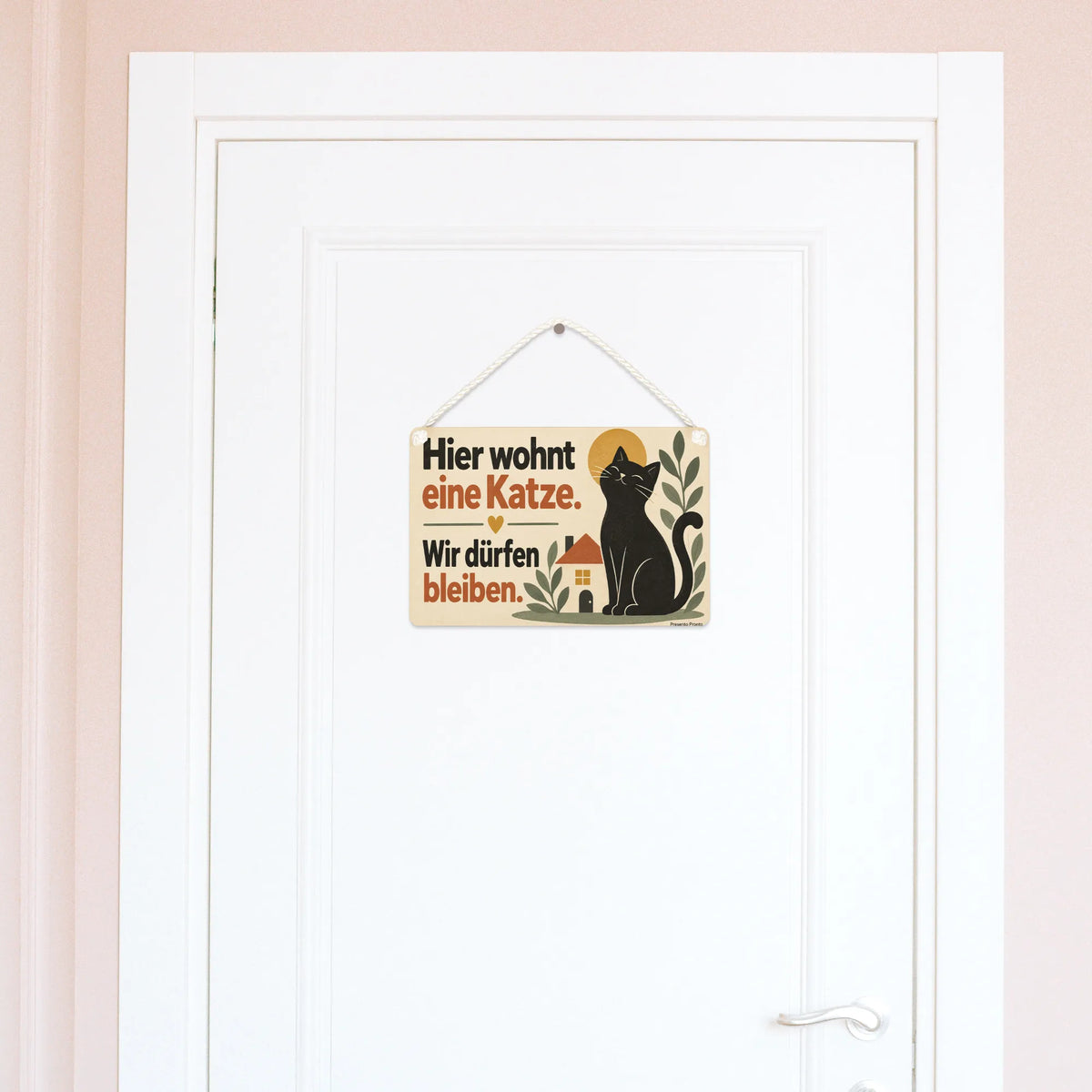 Lustiges Schild für Katzenbesitzer mit schwarzer Katze