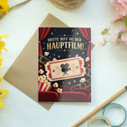 Elegante Gutscheinkarte fürs Kino zum Geburtstag mit Kinoticket|p:2019649|h:758506e56097bddde6818a72e775fa9b