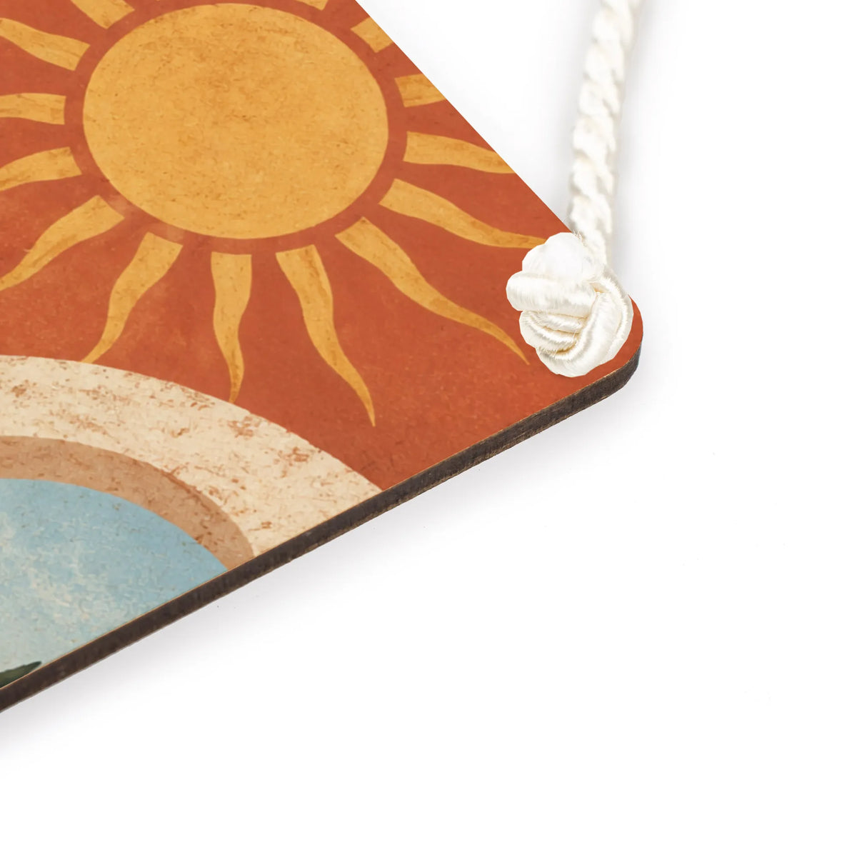 Fröhliches Dekoschild für den Sommer mit mediterraner Sonne
