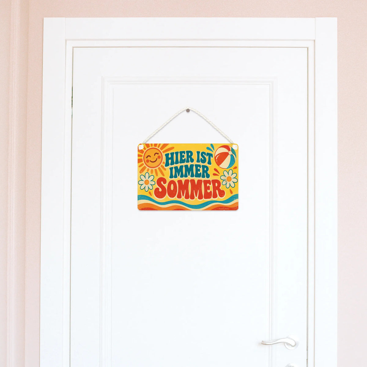 Fröhliches Deko-Schild für den Sommer mit Vintage-Sonne