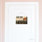 Elegantes New York Schild für Fans mit Manhattan Skyline|p:2019797|h:d8fb5605caefcd5a5b00aa6fb48a97b7
