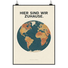 Warmes Plakat Erde fürs Zuhause mit Topografie in Erdtönen