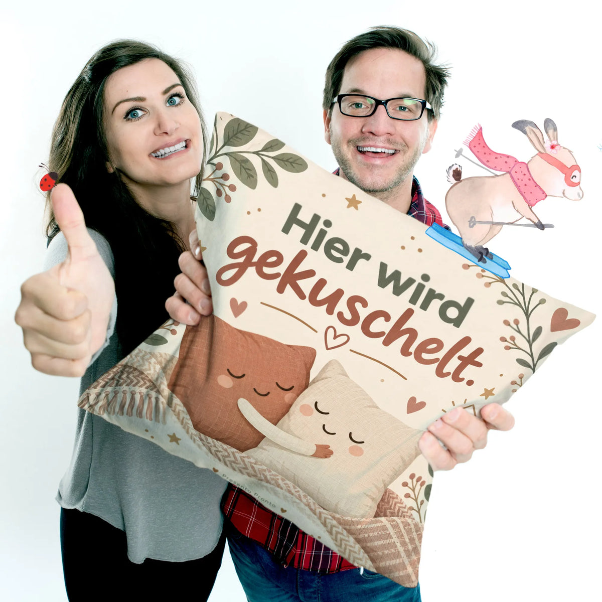 Kuscheliges Kissen zur Umarmung mit sich umarmenden Kissen