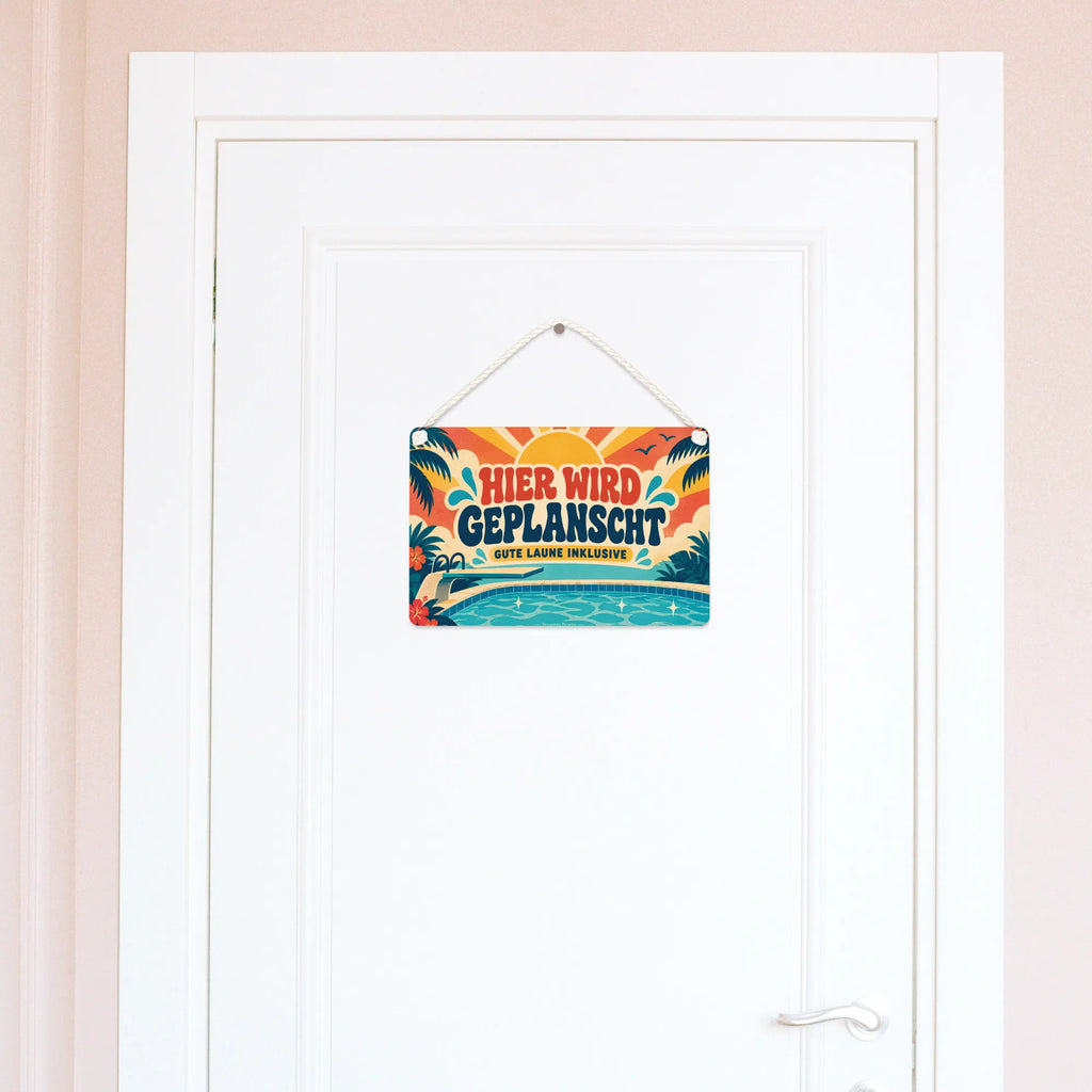 Lustiges Schild für Poolbesitzer mit Sprungbrett|p:2020146|h:07a836b646056256e6687e77c25141d3