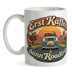 Lustige USA Tasse für Roadtrip Fans mit Sonnenuntergang|p:2020242|h:b4152cc04ffad0c298956ca6d95f9efe
