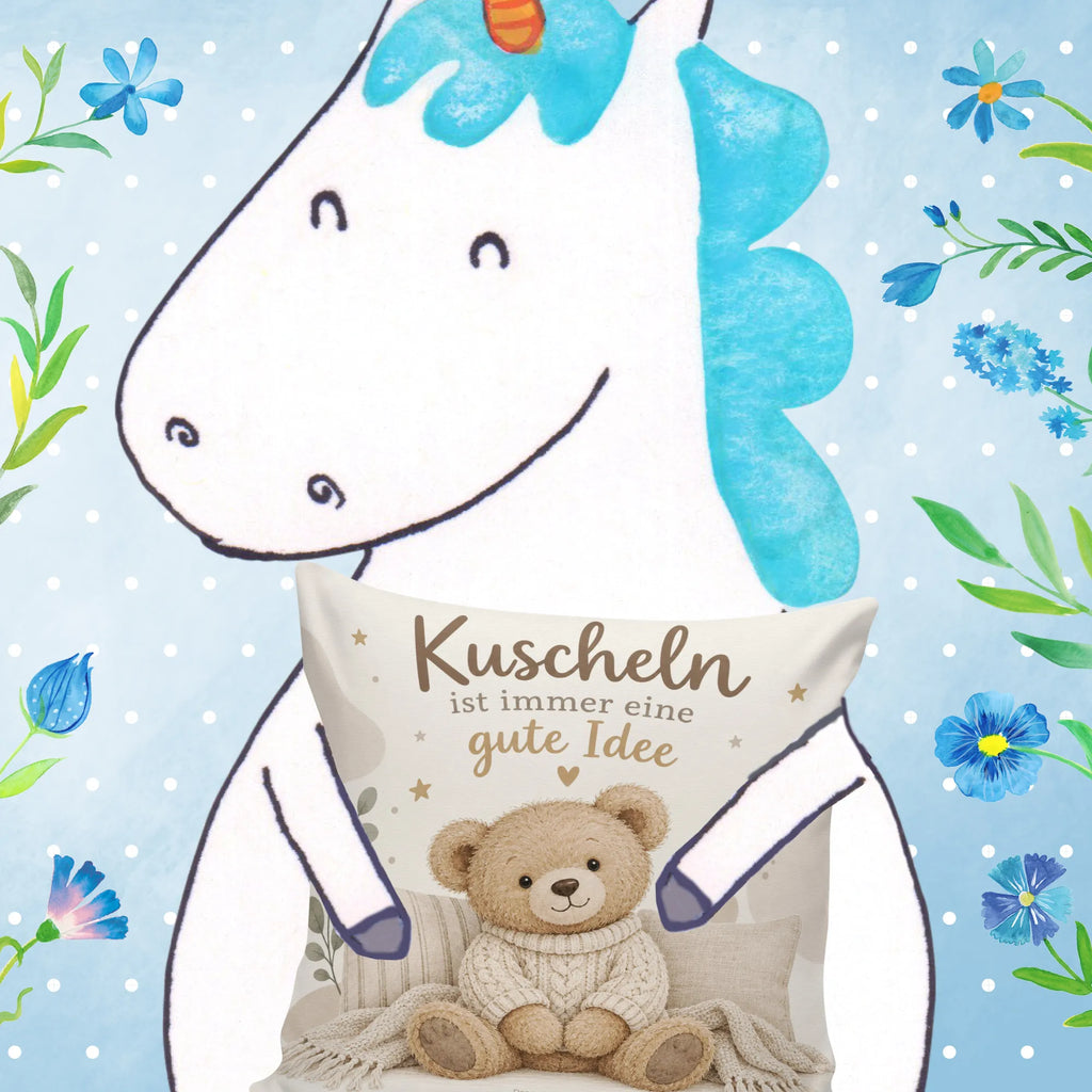 Kuscheliges Dekokissen mit Teddybär für Kinder|p:2020562|h:efb944c9995b28b6cb643f1cb35e14e6