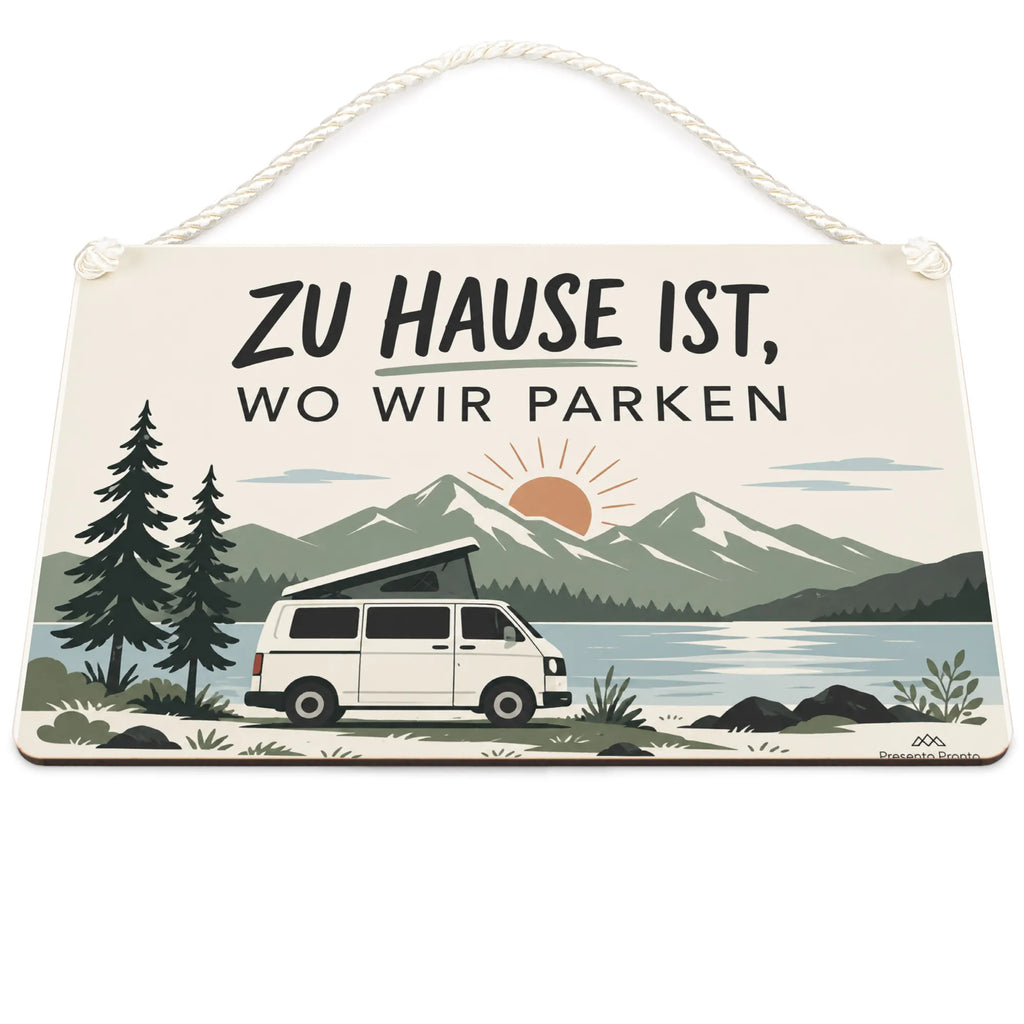 Gemütliches Deko-Schild zum Camping mit Wohnmobil|p:2020582|h:f5820fbf845e67d1d19fa56211bb2f0c