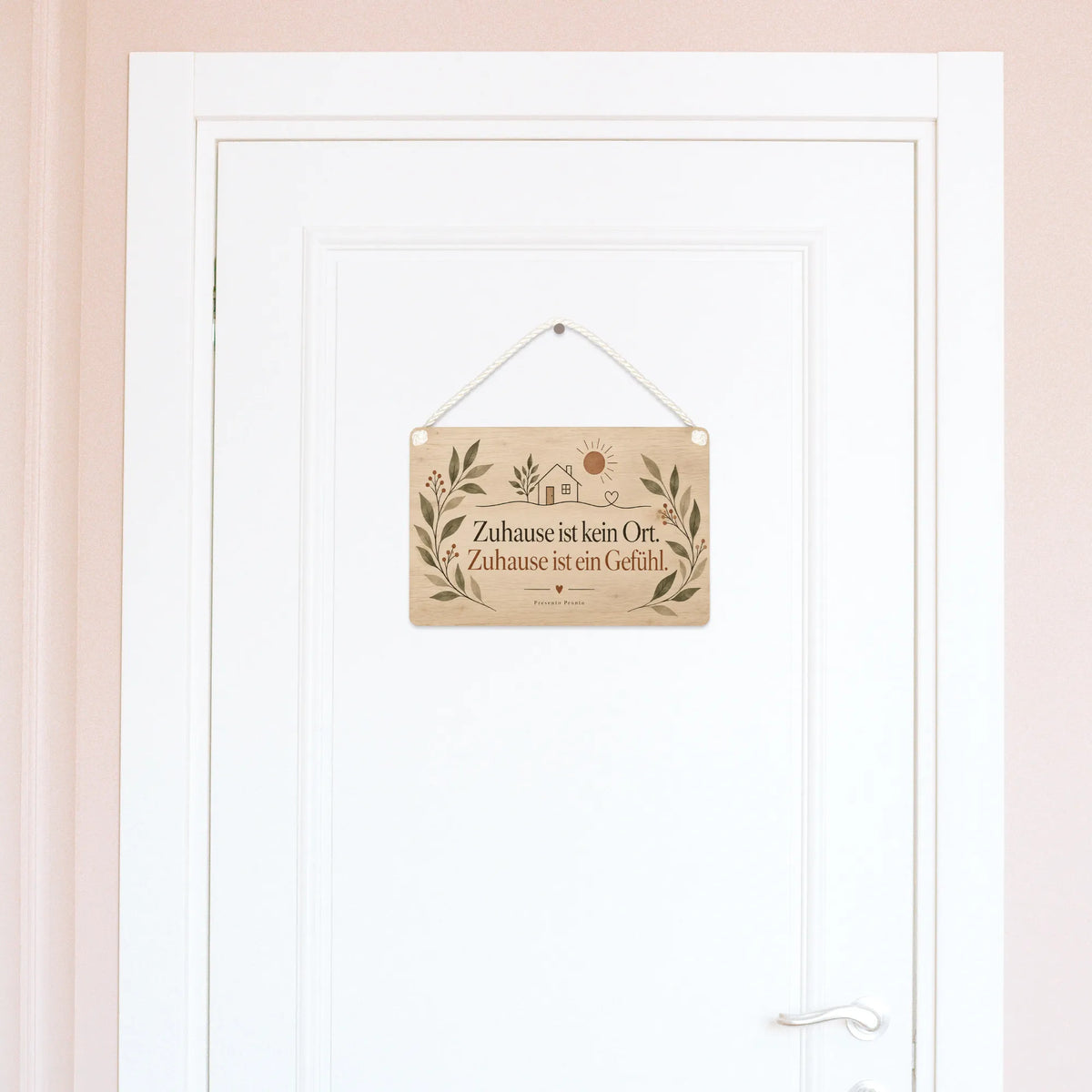 Gemütliches Holzbild Deko für die Wand im Wohnzimmer mit Haus