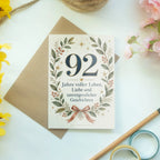 Elegante Geburtstagskarte zum 92. Geburtstag mit großer Zahl 92|p:2020979|h:d8ecc6e54c49d2faf8d35e7eee8c1308