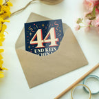 Elegante Geburtstagskarte zum 44. Geburtstag mit goldener Zahl|p:2021125|h:d563aa8148b56fcfbb78c48b56702969