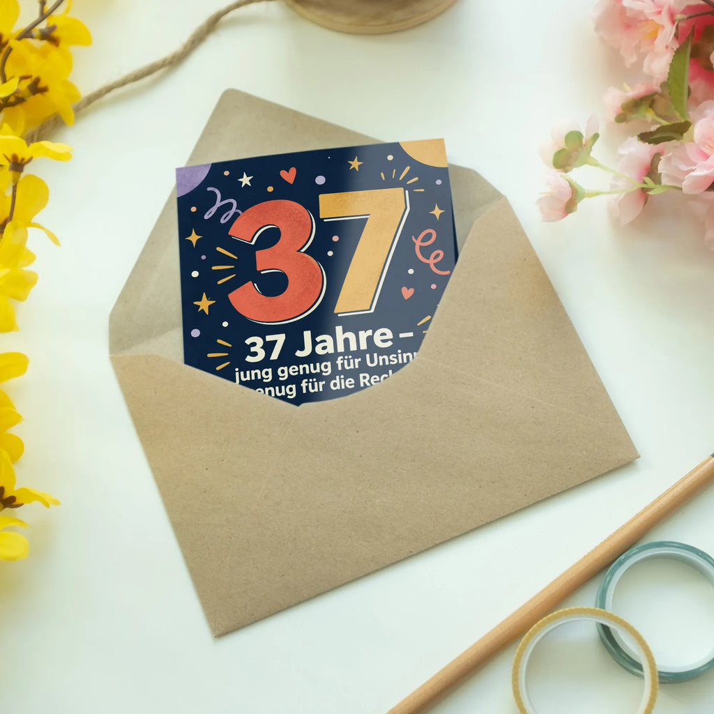 Lustige Geburtstagskarte zum 37. Geburtstag mit Zahl 37|p:2021163|h:e1e3d3e3dfa55efddca755dd9914fc7a