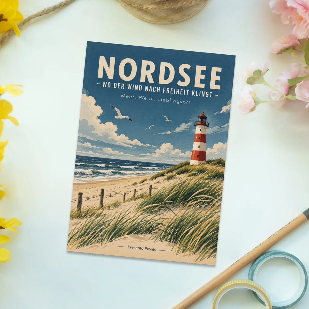 Nostalgische Urlaubspostkarte von der Nordsee mit Leuchtturm|p:2021314|h:9ce831831b305a105a14e3351623bf01