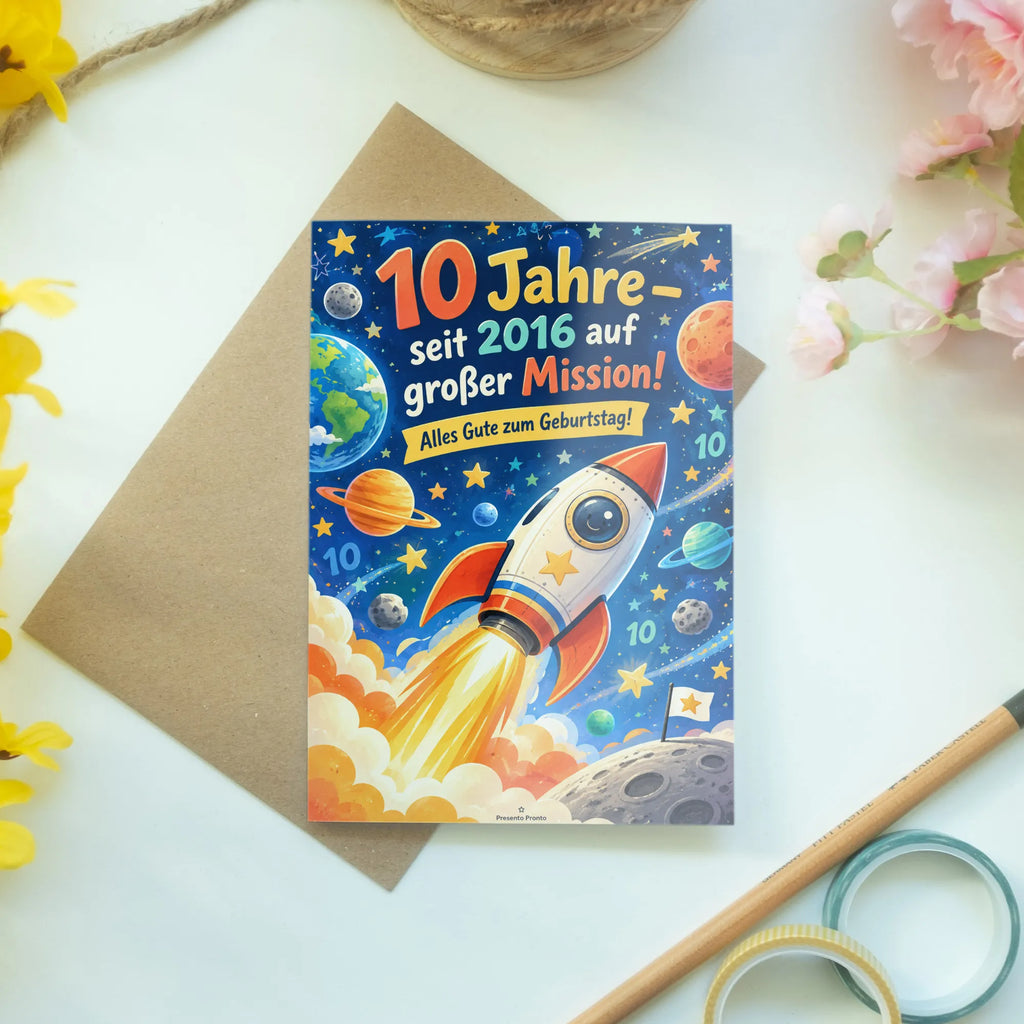 Coole Geburtstagskarte Jahrgang 2016 zum 10. Geburtstag mit Rakete|p:2021431|h:b350a00432aeb7b3c331153d2ba03164
